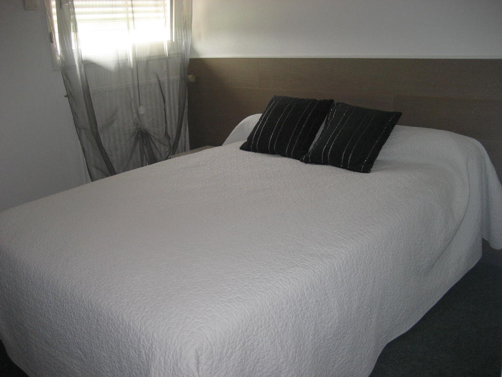 Hotel Bon Repos バルブジュー 部屋 写真
